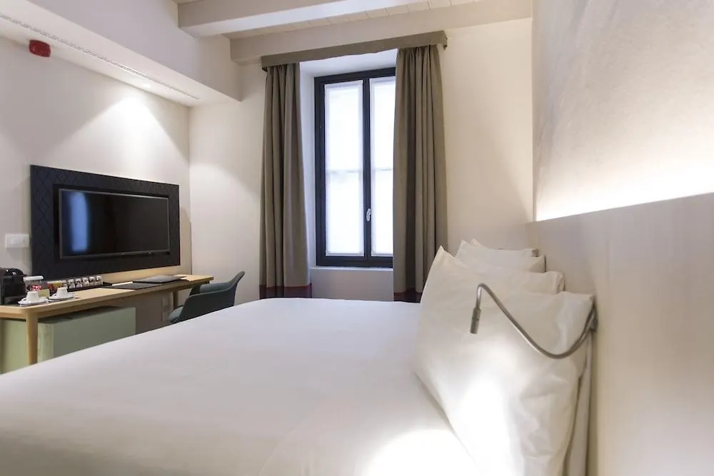 Hotel Savona 18 Suites Mediolan
