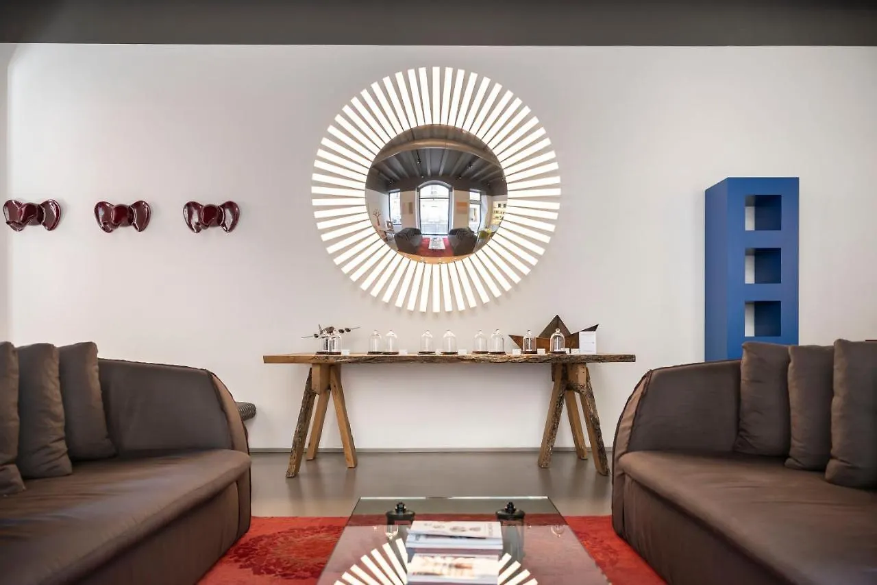 Savona 18 Suites Milan 4*,  Italy