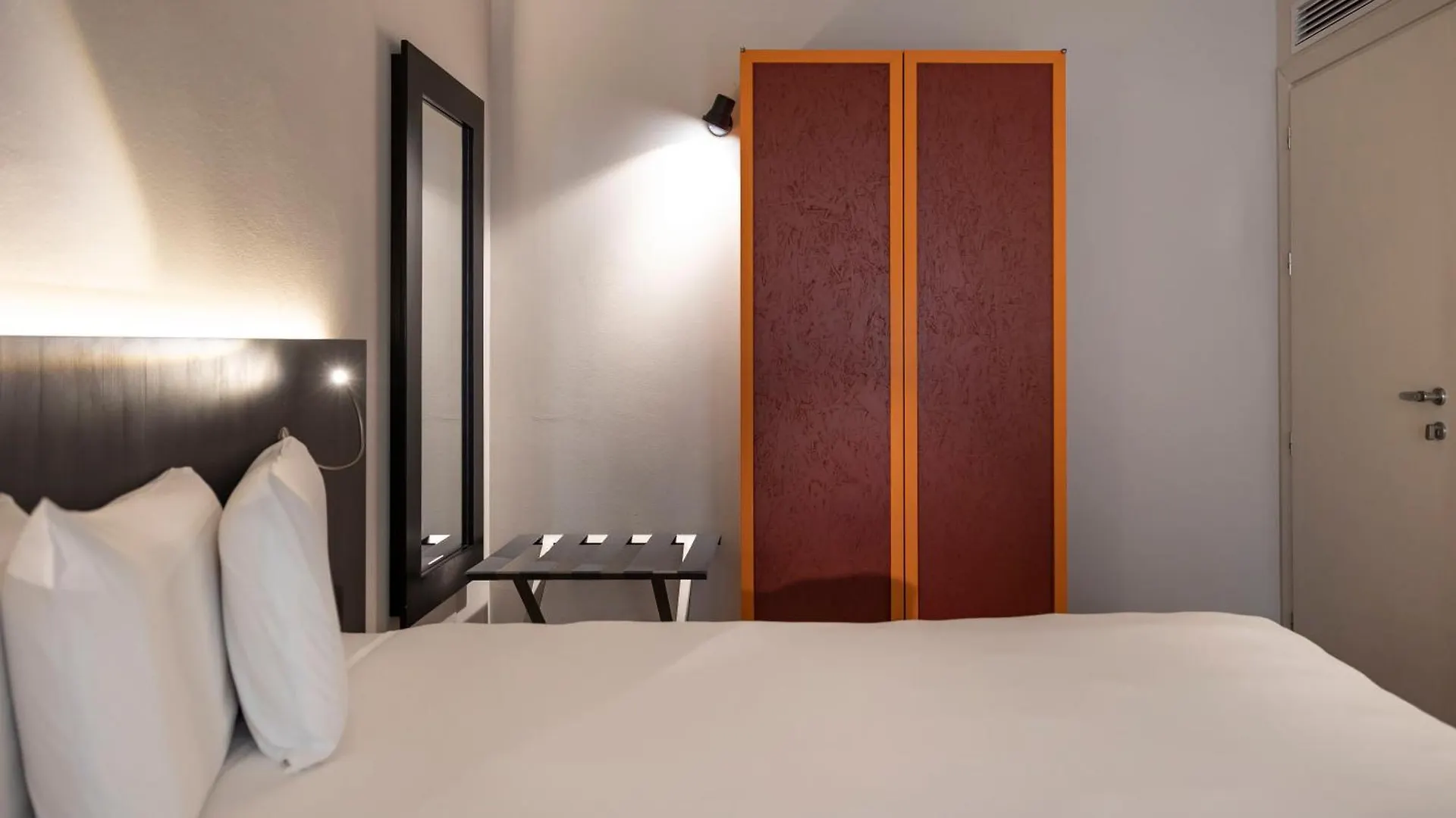 Savona 18 Suites Milan Hotel