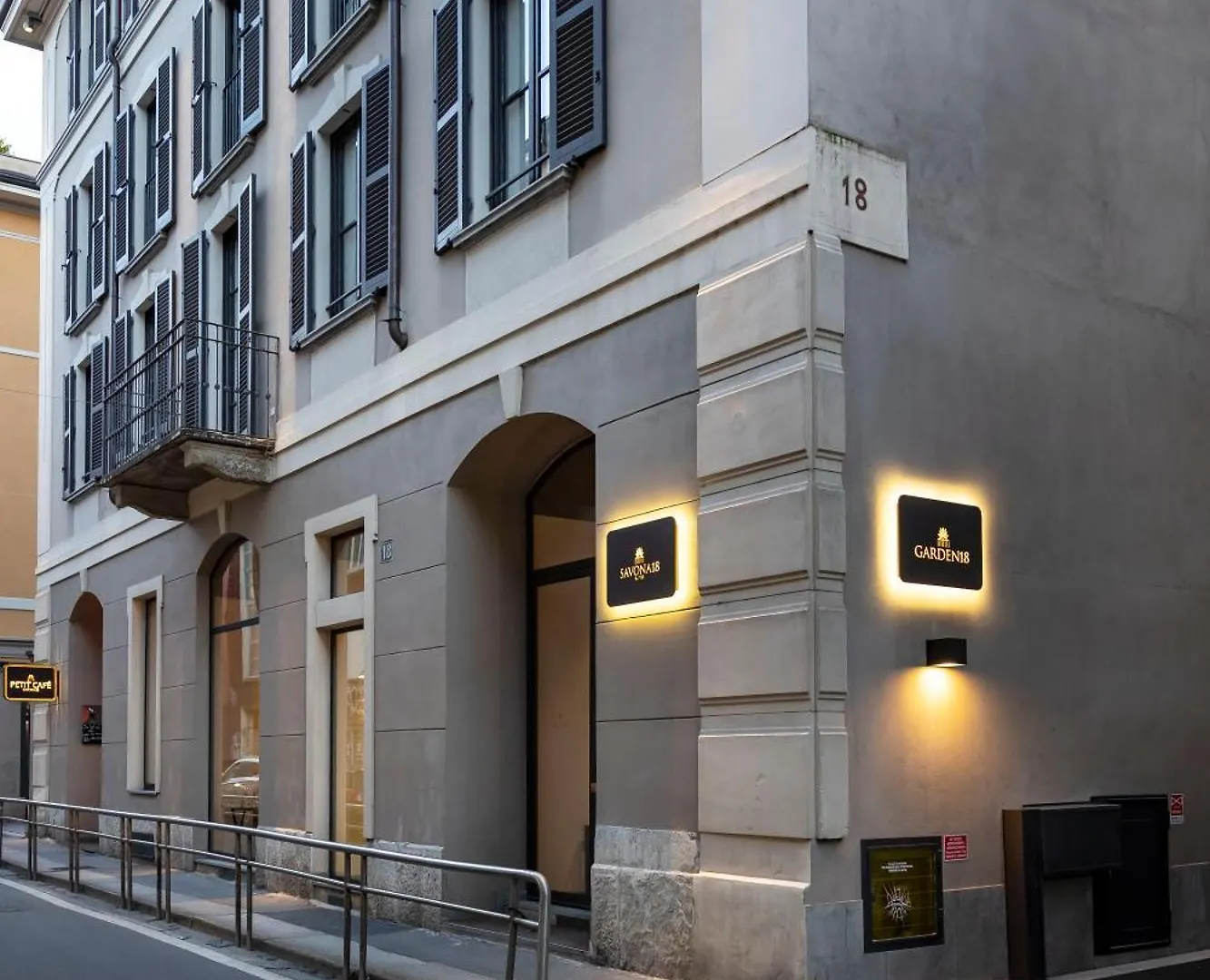 Savona 18 Suites Milan Hotel