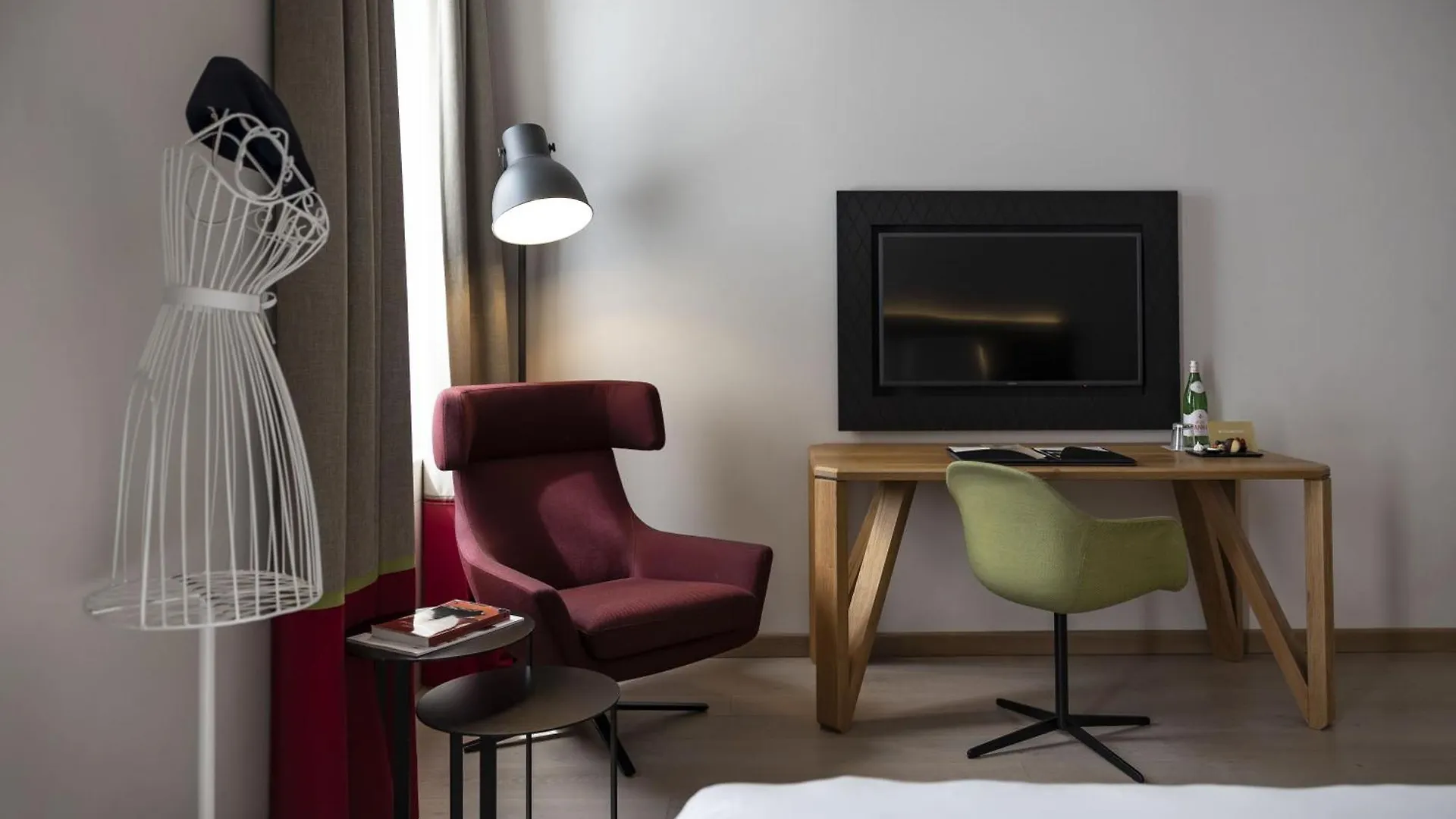 Savona 18 Suites Milão 4*,  Itália