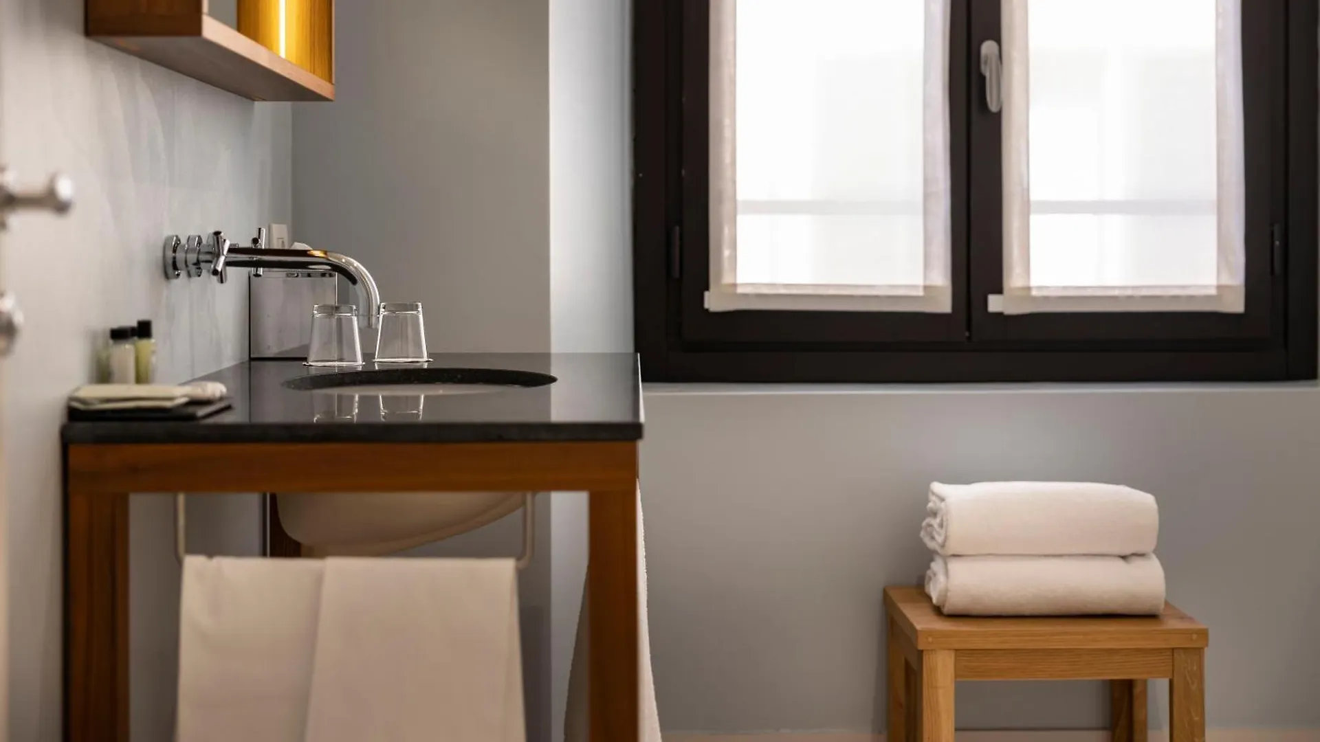 Savona 18 Suites Milão Hotel