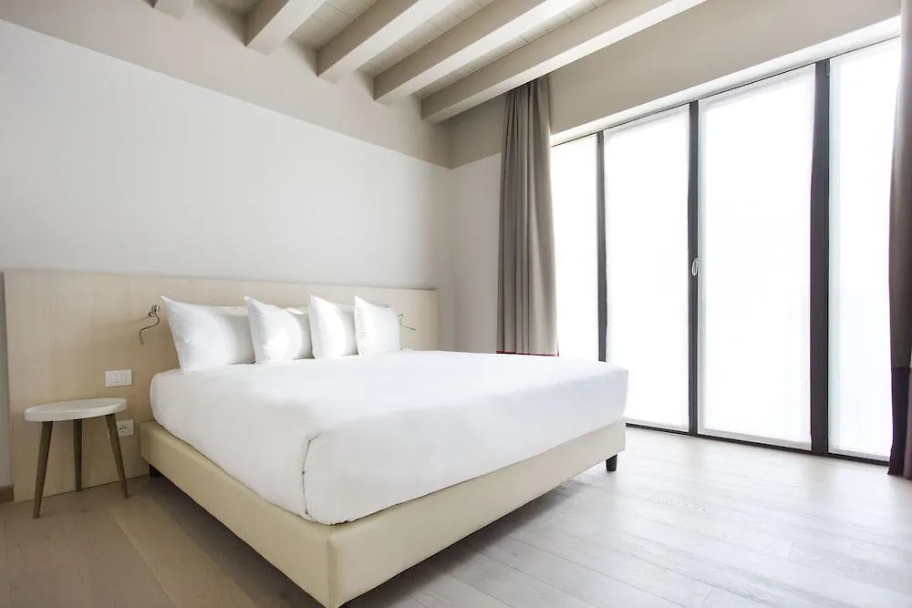 Savona 18 Suites Milão