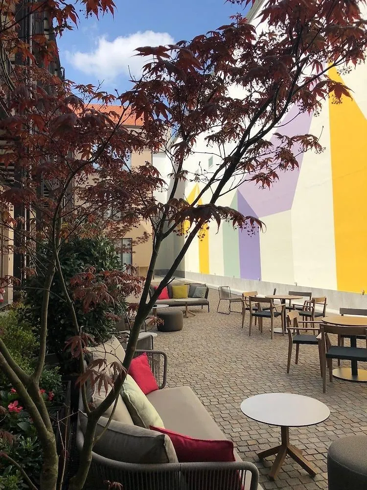 Savona 18 Suites Milão 4*,  Itália